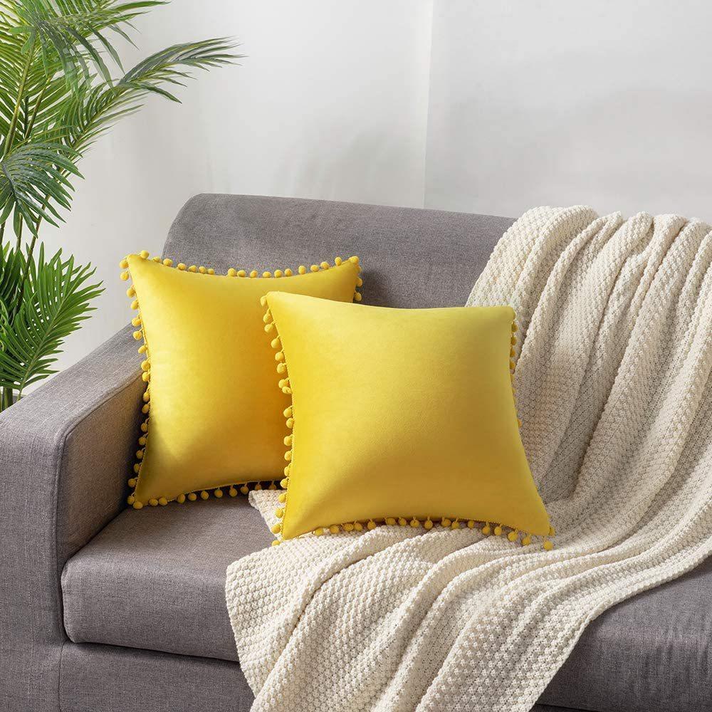 Подушка с меховым шариком в европейском стиле, простая, из голландского бархата, бархатная наволочка, автомобильная поясничная подушка, диванная подушка-грелка для рук, наволочка 45 * 45Cm (one without pillow core)
Подушка с меховым шариком в европейском стиле, простая, из голландского бархата, бархатная наволочка, автомобильная поясничная подушка, диванная подушка-грелка для рук, наволочка 45 * 45Cm (one without pillow core)