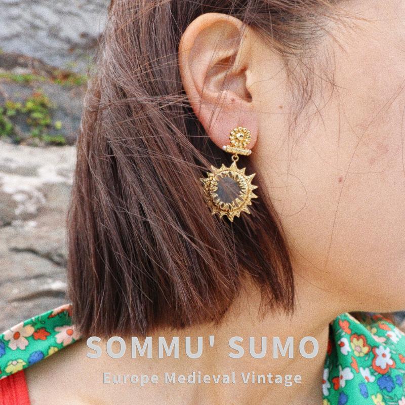 French retro sun white butterfly shell earrings niche design natural fritillary earrings light luxury temperament women s earrings black shell
French retro sun white butterfly shell earrings niche design natural fritillary earrings light luxury temperament women s earrings black shell