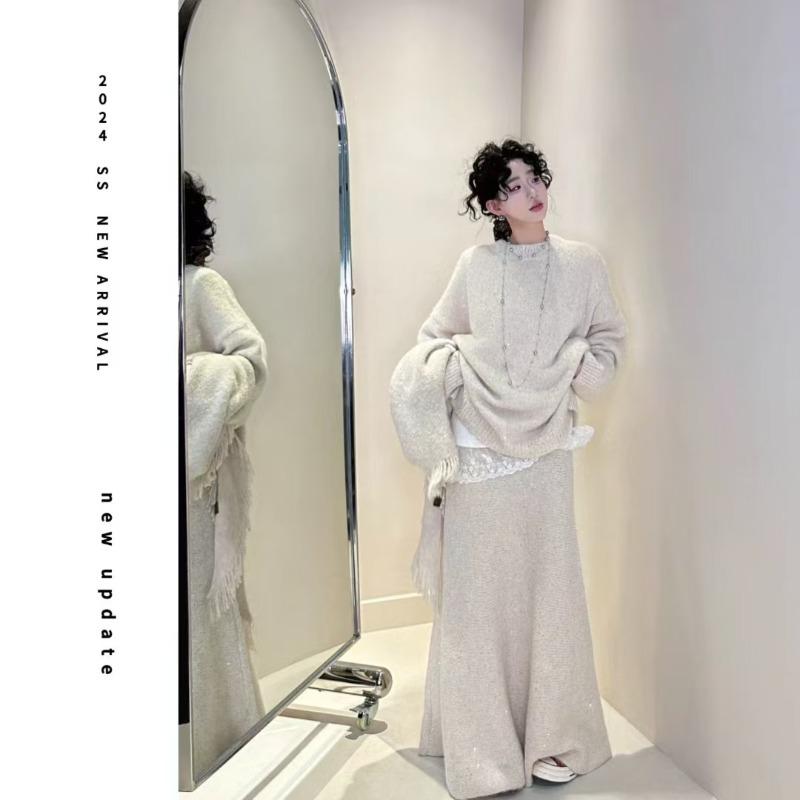 Ленивый ветер мягкий восковой свитер эластичная талия юбка годе длинное платье комплект из двух предметов осень и зима новый костюм вязаный с пайетками женский one size fits all
Ленивый ветер мягкий восковой свитер эластичная талия юбка годе длинное платье комплект из двух предметов осень и зима новый костюм вязаный с пайетками женский one size fits all