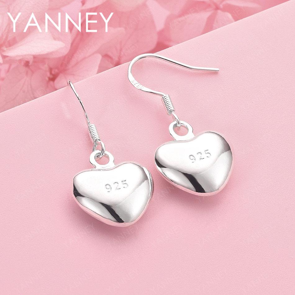 Exquisite 925 Sterling Silver Heart-Shaped Pendant Earrings, Fashionable Wedding Gift Accessories for Women
Exquisite 925 Sterling Silver Heart-Shaped Pendant Earrings, Fashionable Wedding Gift Accessories for Women