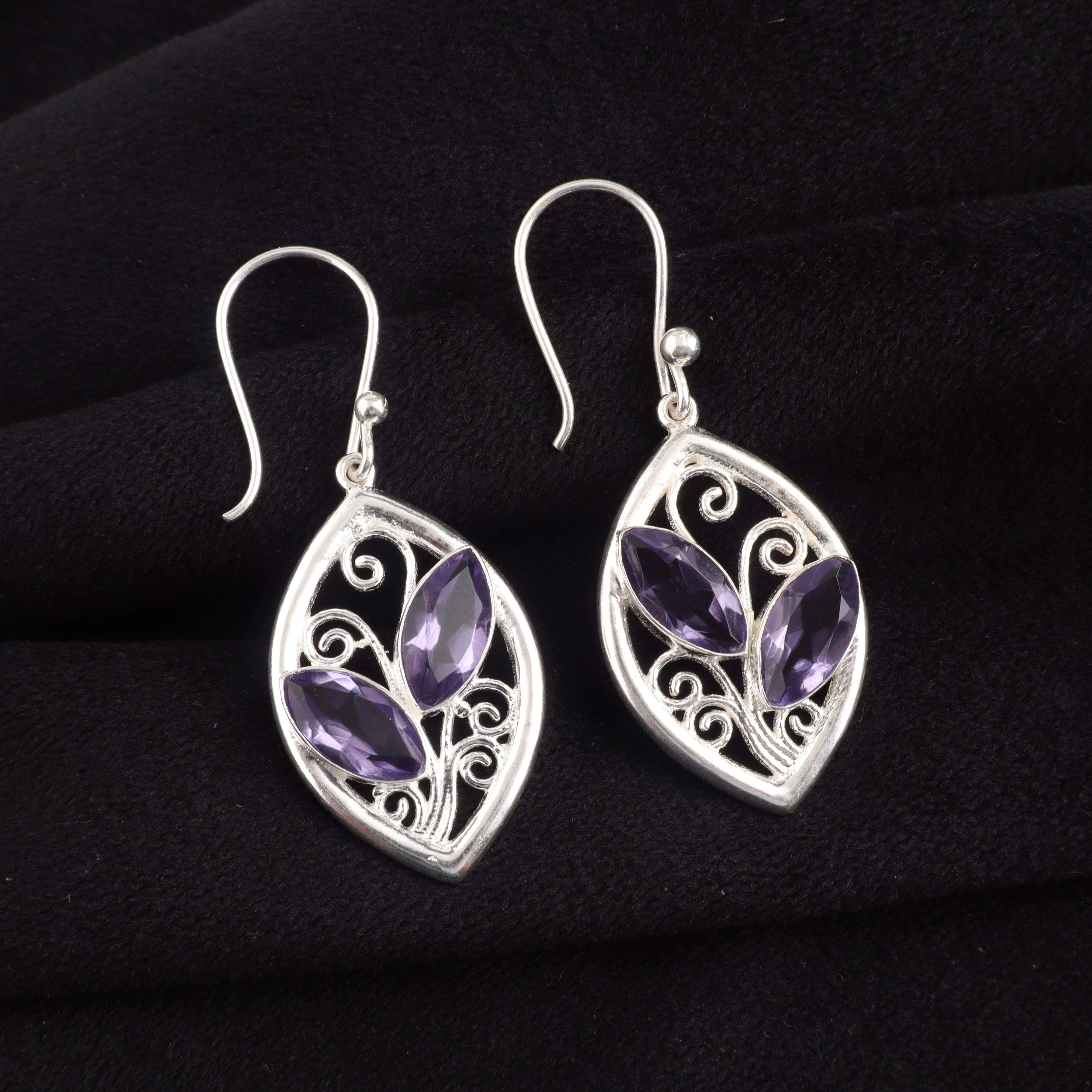 Iolite Gemstone Sterling Silver Handmade Earring, Handcrafted Iolite Jewelry, Women Earring, Gemstone Jewelry CE-24-8
Iolite Gemstone Sterling Silver Handmade Earring, Handcrafted Iolite Jewelry, Women Earring, Gemstone Jewelry CE-24-8