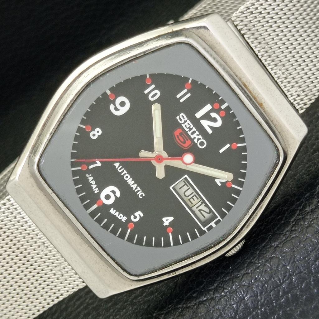 Б/У винтажные мужские часы SEIKO 5 AUTOMATIC 6309A из Японии с черным циферблатом a433613-2 R118-a433613
Б/У винтажные мужские часы SEIKO 5 AUTOMATIC 6309A из Японии с черным циферблатом a433613-2 R118-a433613