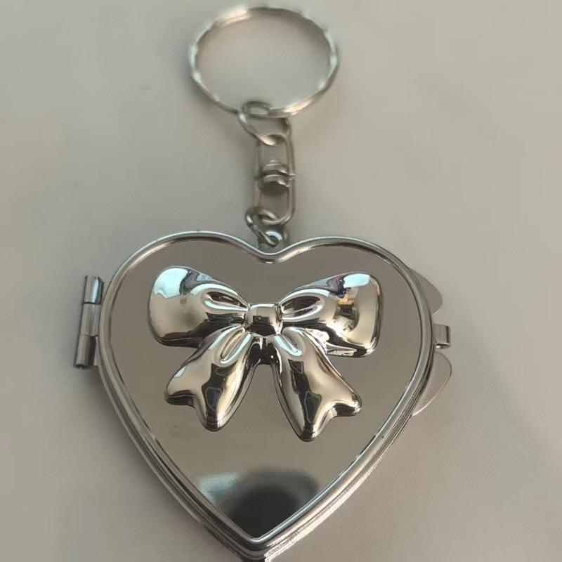 Нишевый брелок-зеркальце с бантиком и сердечком Y2K Нишевый шарм для сумки one size белый
Нишевый брелок-зеркальце с бантиком и сердечком Y2K Нишевый шарм для сумки one size белый