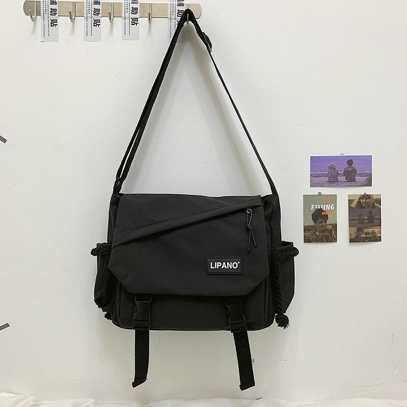Trendy Unisex Hobo Canvas Shoulder Bag Soft Polyester With Nylon Lining And Zipper чорний
Trendy Unisex Hobo Canvas Shoulder Bag Soft Polyester With Nylon Lining And Zipper чорний