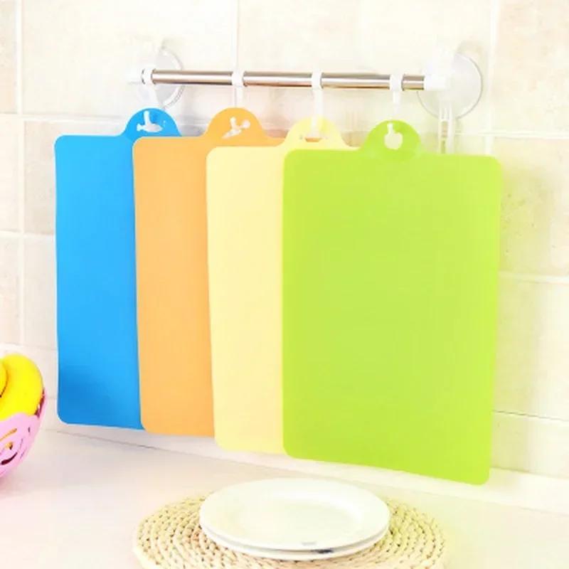 Creative Flexible Plastic Cutting Board Food Slice Cut Chopping Block Color Random Accessories Kitchen Household Cooking Tools
Creative Flexible Plastic Cutting Board Food Slice Cut Chopping Block Color Random Accessories Kitchen Household Cooking Tools