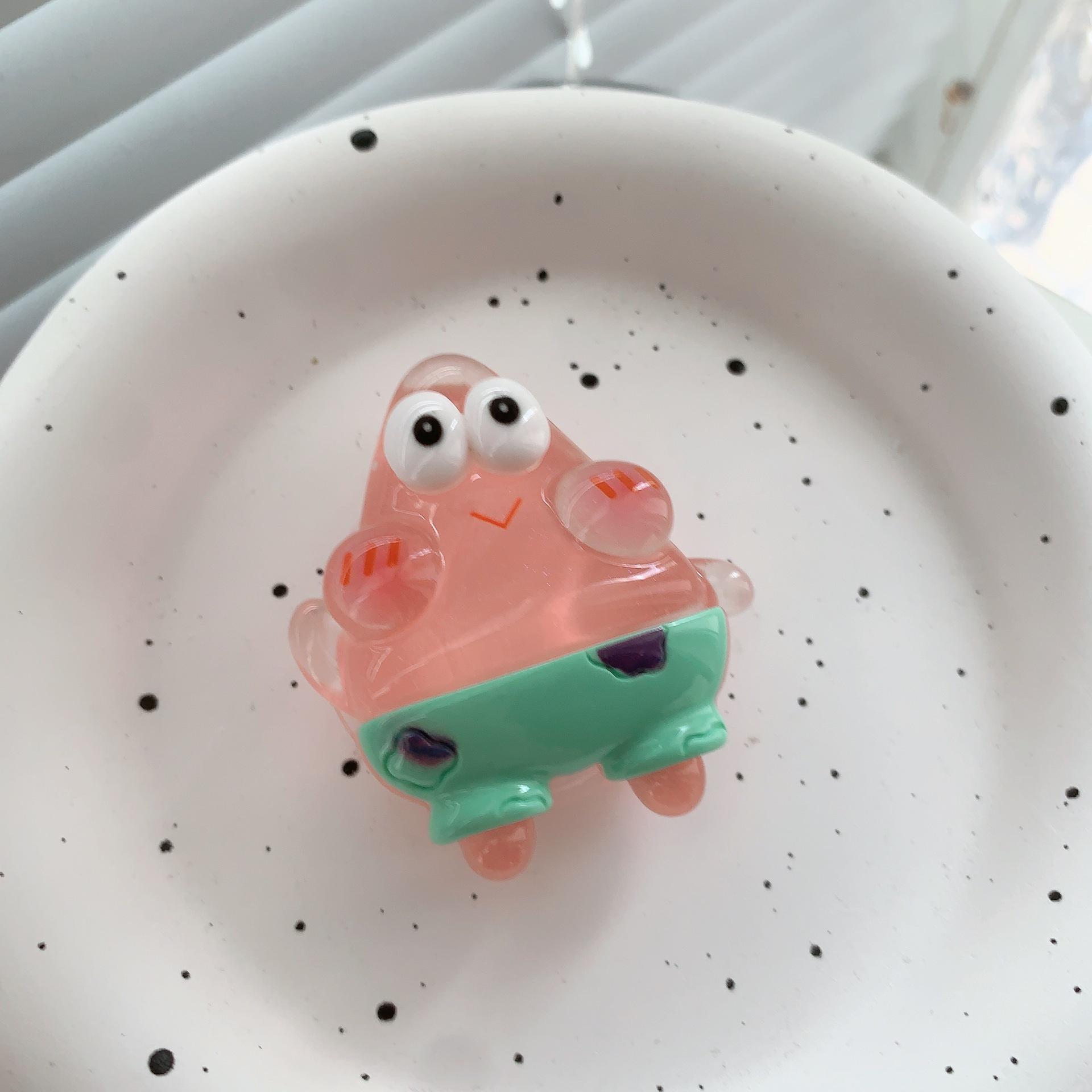 SpongeBob & Patrick Resin Phone Stand with 3M Adhesive - Desktop Holder for Easy Viewing
SpongeBob & Patrick Resin Phone Stand with 3M Adhesive - Desktop Holder for Easy Viewing