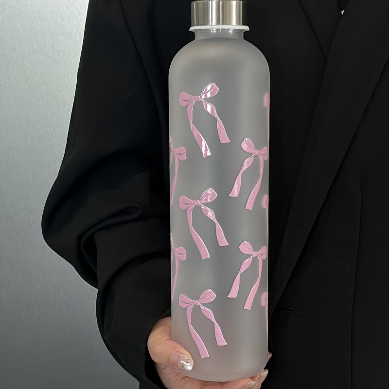 1L Butterfly Style Water Bottle, Gradient Matte Plastic Sports Flask, Anti-Slip Leak-Proof Gym Thermos with Silver Color Lid 1.0L розовый
1L Butterfly Style Water Bottle, Gradient Matte Plastic Sports Flask, Anti-Slip Leak-Proof Gym Thermos with Silver Color Lid 1.0L розовый