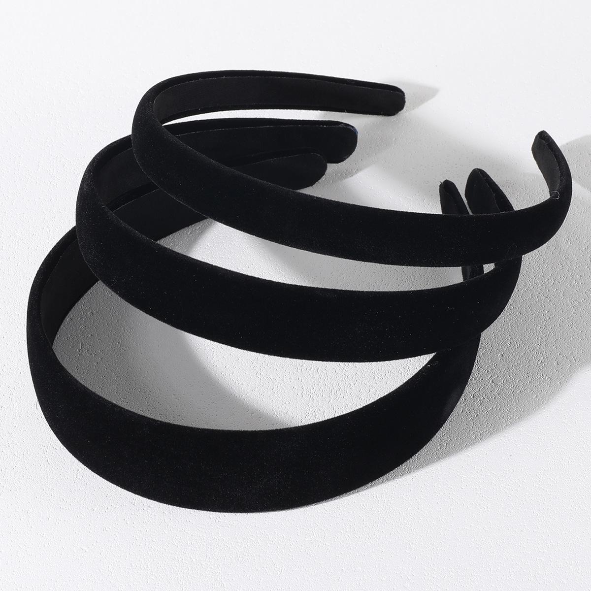 1/3PCS Black Velvet Headband for Women Simple Elegant Hair Bands 1.5/2/3CM Vintage Fashion Hair Hoop Girl Hair Accessories Gift
1/3PCS Black Velvet Headband for Women Simple Elegant Hair Bands 1.5/2/3CM Vintage Fashion Hair Hoop Girl Hair Accessories Gift