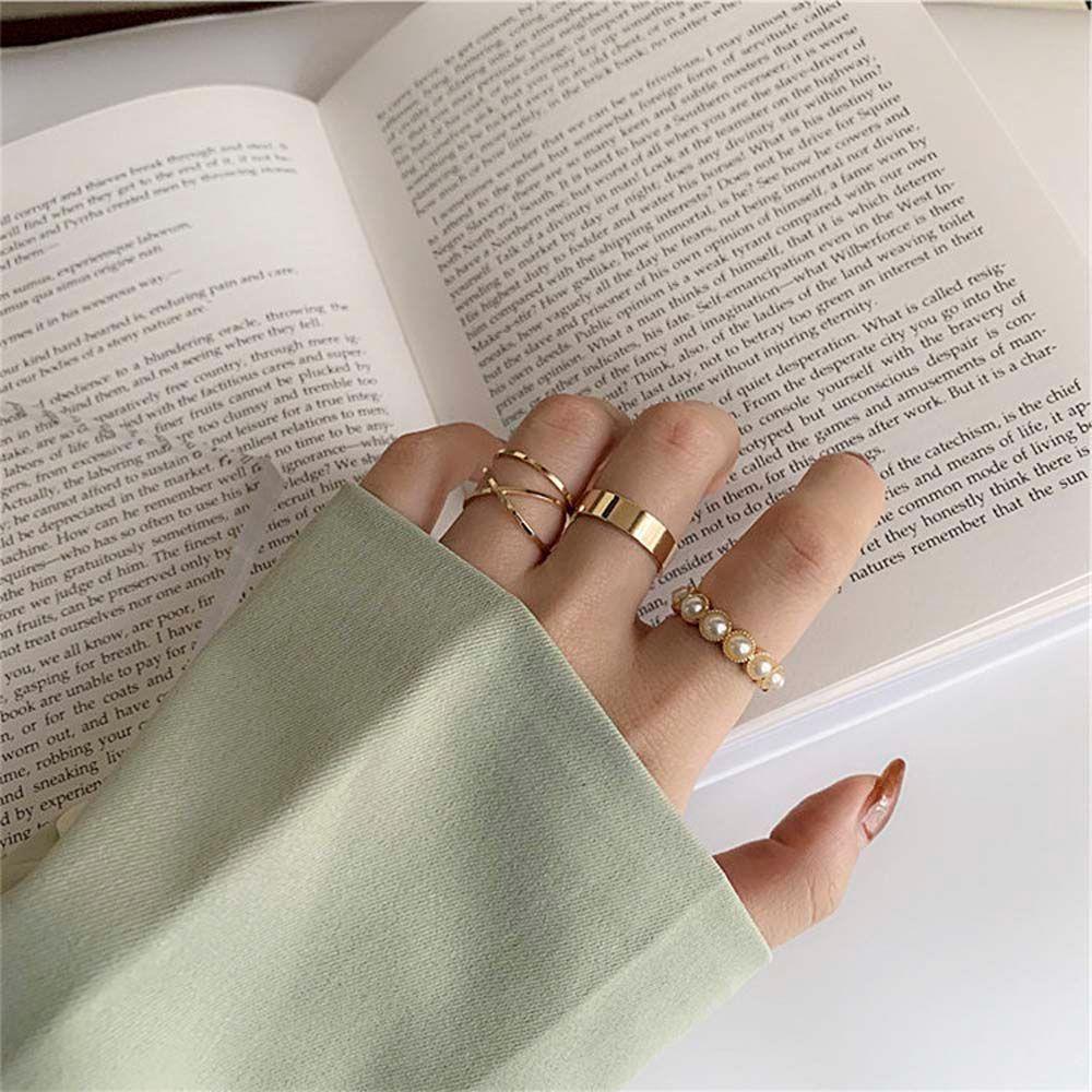 Party Jewelry Retro Rings Pearl Hand Knuckle Rings Korean Style Rings Metal Rings Women Finger Ring
Party Jewelry Retro Rings Pearl Hand Knuckle Rings Korean Style Rings Metal Rings Women Finger Ring