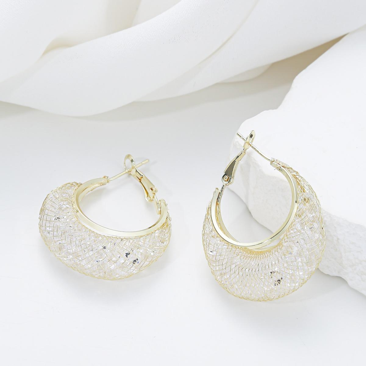 Модные серьги OL высокого класса женские сетчатые медные серьги нишевого дизайна, универсальные трендовые серьги с темпераментом 14k
Модные серьги OL высокого класса женские сетчатые медные серьги нишевого дизайна, универсальные трендовые серьги с темпераментом 14k