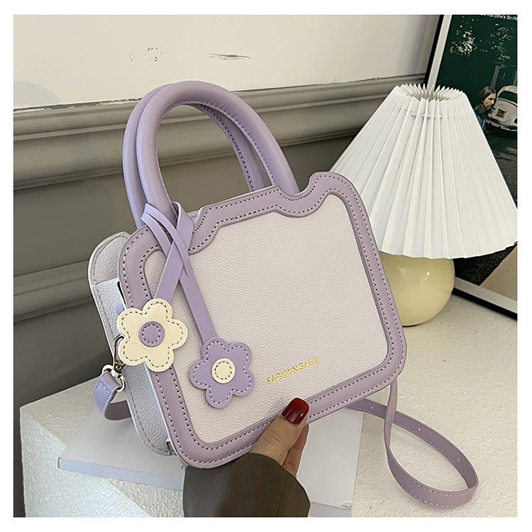 2025 новая популярная женская сумка-тоут контрастного цвета, сумка-мессенджер, милая сумка через плечо с цветком фиолетовый
2025 новая популярная женская сумка-тоут контрастного цвета, сумка-мессенджер, милая сумка через плечо с цветком фиолетовый
