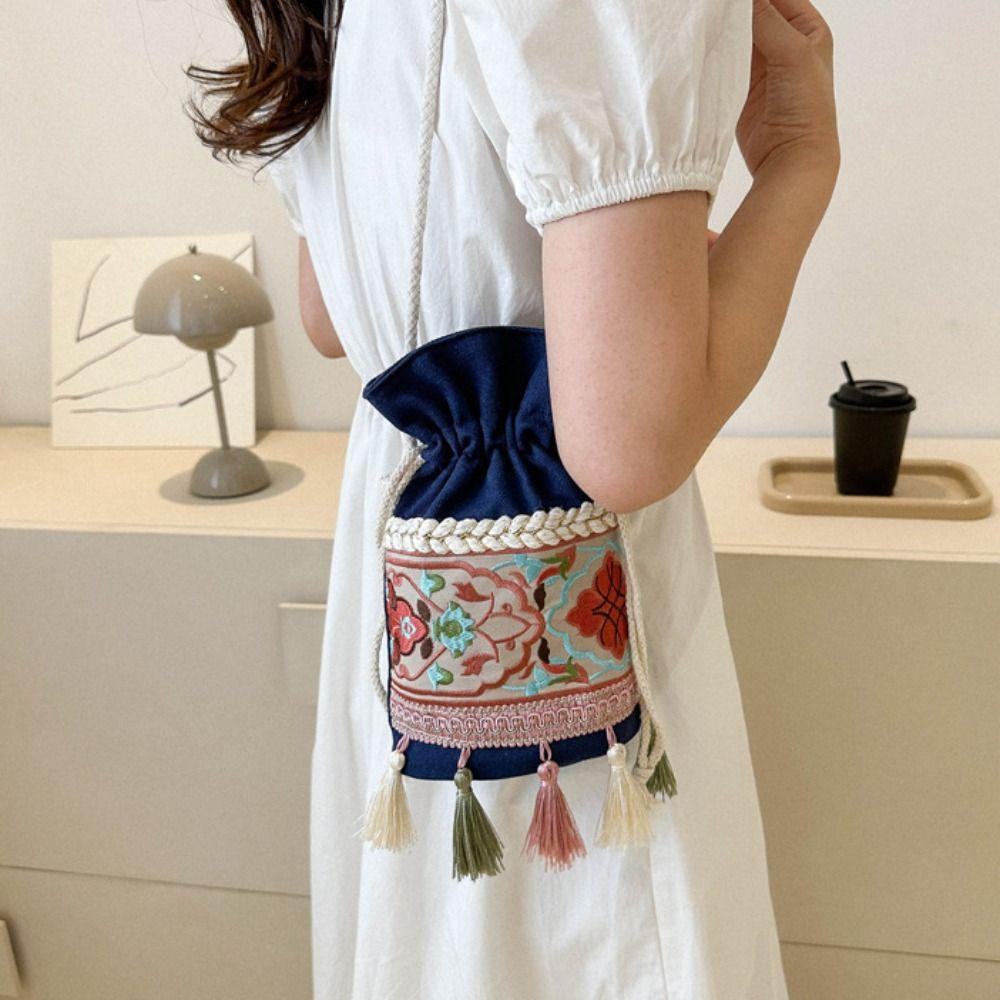 Сумка через плечо с вышивкой в богемном стиле, парусиновая сумка на плечо в стиле ретро, сумка-ведро в этническом стиле, дорожная сумка
Сумка через плечо с вышивкой в богемном стиле, парусиновая сумка на плечо в стиле ретро, сумка-ведро в этническом стиле, дорожная сумка