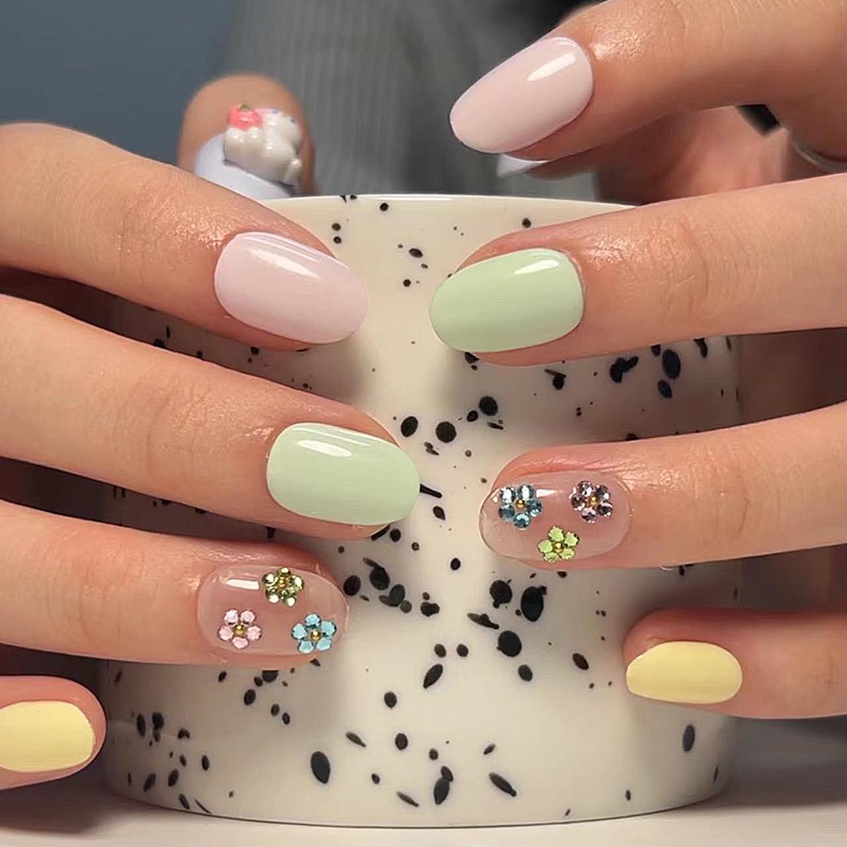 Solid Color Short Round Easter Press-On Nails - Wearable Nail Art Stickers With Glue
Solid Color Short Round Easter Press-On Nails - Wearable Nail Art Stickers With Glue