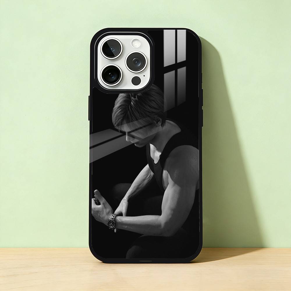 AAA Hot Game Cool Man Leon Scott Kennedy Phone Case For iPhone 17,16,15,14,13,12,11,Pro Max,Plus Candy Silver Cover iPhone13
AAA Hot Game Cool Man Leon Scott Kennedy Phone Case For iPhone 17,16,15,14,13,12,11,Pro Max,Plus Candy Silver Cover iPhone13