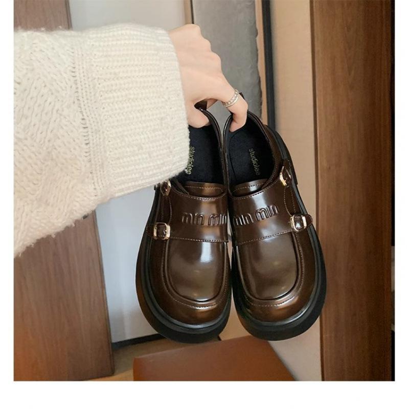 ! Женские туфли лоферы на платформе из мелкой кожи с двойной пряжкой и круглым носком 40 коричневый
! Женские туфли лоферы на платформе из мелкой кожи с двойной пряжкой и круглым носком 40 коричневый