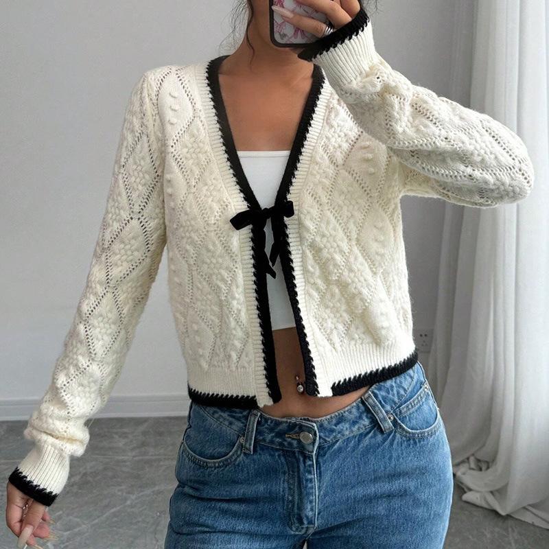 Women s Short Knit Cardigan with Lace Cable Pattern, Black Trim and Bow Detail S білий
Women s Short Knit Cardigan with Lace Cable Pattern, Black Trim and Bow Detail S білий