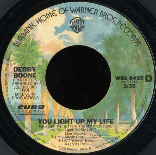 7inch Record DEBBY BOONE - You Light Up My Life WBS8455 Warner Bros. Re 1977 US Pop Used
7inch Record DEBBY BOONE - You Light Up My Life WBS8455 Warner Bros. Re 1977 US Pop Used