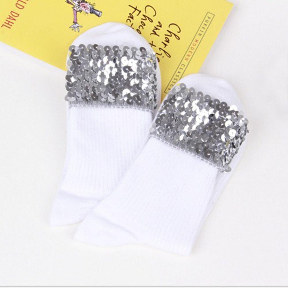 Harajuku Autumn Solid Color Short Socks Casual Hosiery Girls Glitter Socks Middle Tube Hosiery белый
Harajuku Autumn Solid Color Short Socks Casual Hosiery Girls Glitter Socks Middle Tube Hosiery белый