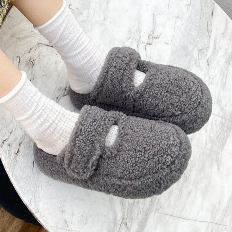 Модные женские зимние тапочки на платформе 2025 дизайнерские пушистые удобные туфли модные повседневные сандалии с ремешком через пятку новые тренды mujer zapatillas 35
Модные женские зимние тапочки на платформе 2025 дизайнерские пушистые удобные туфли модные повседневные сандалии с ремешком через пятку новые тренды mujer zapatillas 35