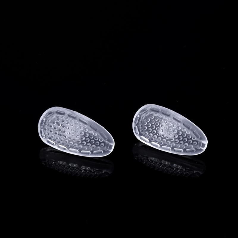 Ultra-Soft Anti-Slip Silicone Airbag Nose Pad with Universal Screw-Type Lock and Hollow Support.
Ultra-Soft Anti-Slip Silicone Airbag Nose Pad with Universal Screw-Type Lock and Hollow Support.