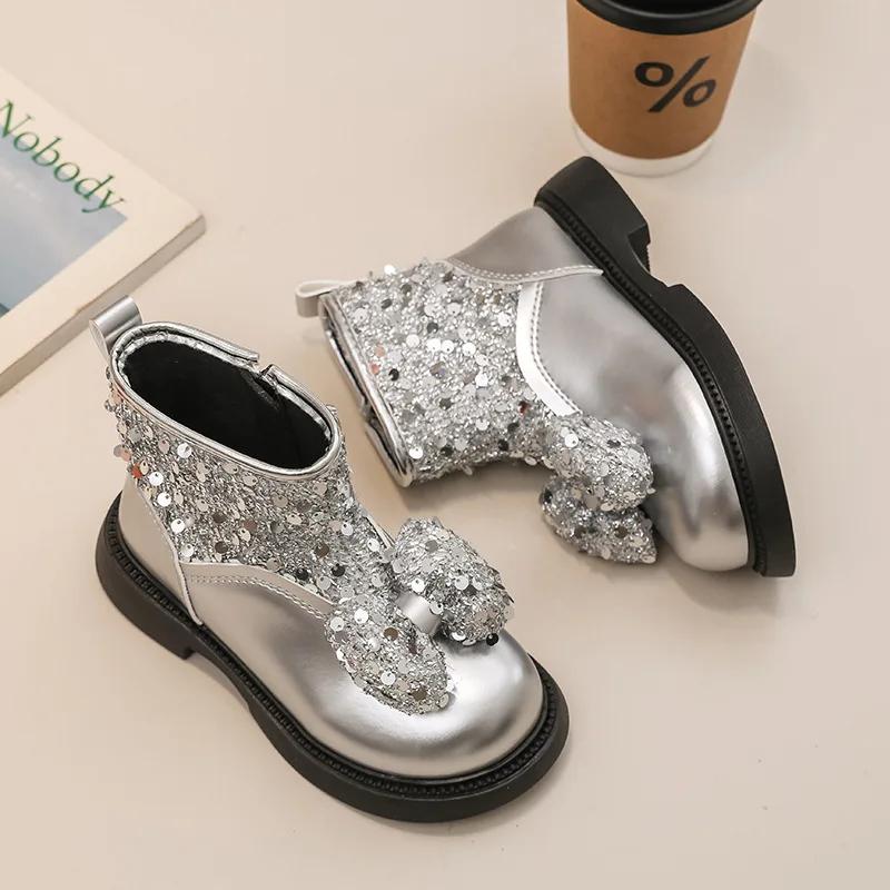 Children Short Boots for Girls Winter Korean Style Soft Bottom Anti-slippery Versatile Chic Princess Pu Shoes 28 серебряный
Children Short Boots for Girls Winter Korean Style Soft Bottom Anti-slippery Versatile Chic Princess Pu Shoes 28 серебряный