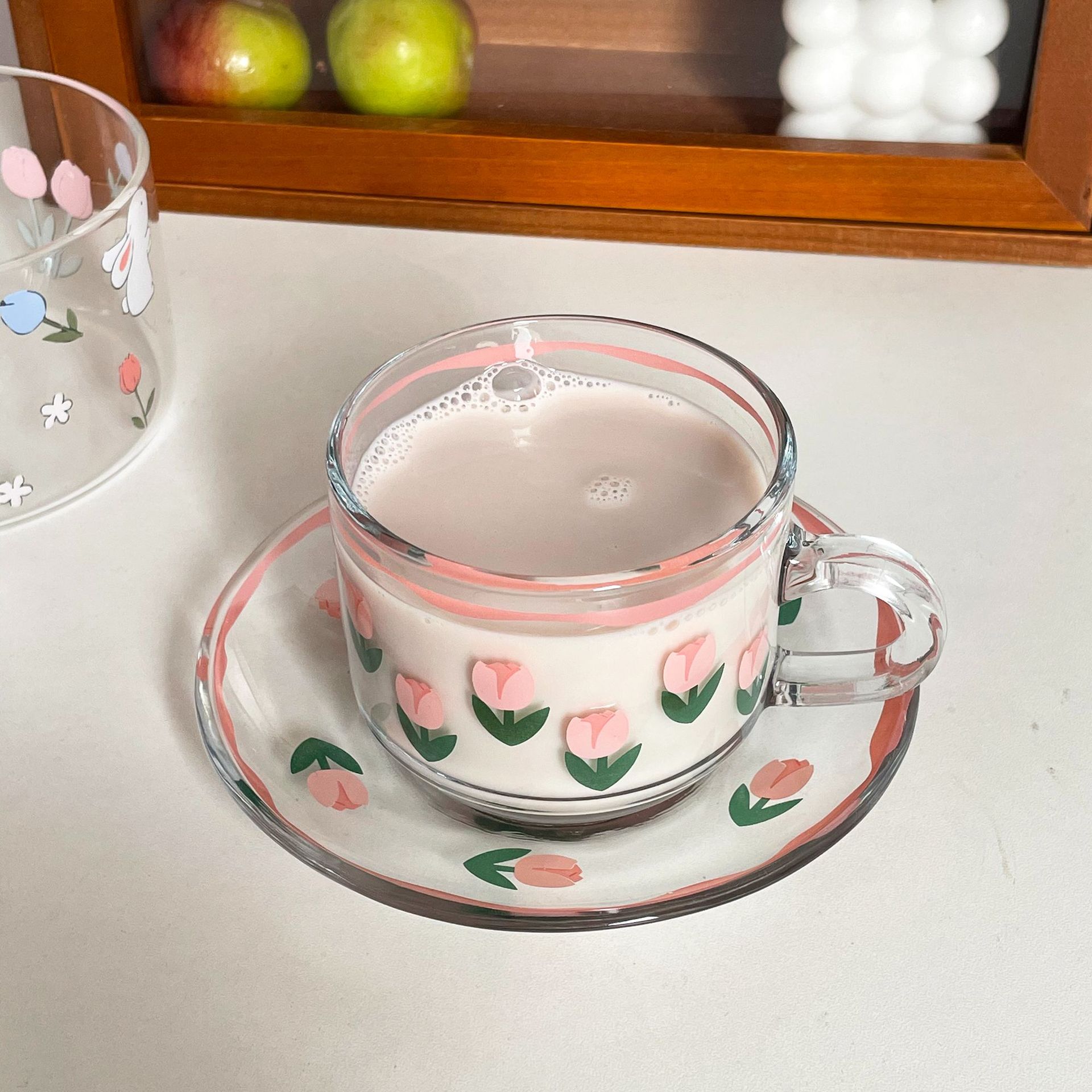 Ветряной тюльпан Кофейная чашка Блюдце Европейская пастораль Стеклянная кофейная чашка Блюдце Набор Французский ретро 201-300ml
Ветряной тюльпан Кофейная чашка Блюдце Европейская пастораль Стеклянная кофейная чашка Блюдце Набор Французский ретро 201-300ml