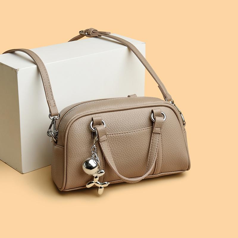 Women Luxury Leather Handbags Designer Fashion Daily Use Crossbody Shoulder bags Brand Ladies Messenger Bags Female Tote 23cm 9cm 13cm
Women Luxury Leather Handbags Designer Fashion Daily Use Crossbody Shoulder bags Brand Ladies Messenger Bags Female Tote 23cm 9cm 13cm