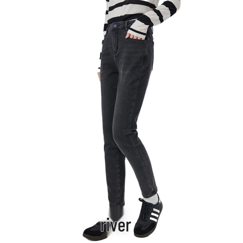 Women s High-Waist Slim Fit Stretch Jeans 155/60A
Women s High-Waist Slim Fit Stretch Jeans 155/60A