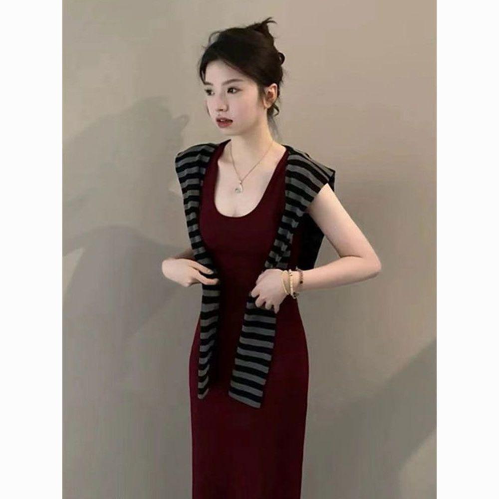 Elegant Wine Red Spaghetti Strap Dress with Shawl - Slim Fit Two-Piece Set for Women, Spring/Summer S for 85-95 jin темно-синий
Elegant Wine Red Spaghetti Strap Dress with Shawl - Slim Fit Two-Piece Set for Women, Spring/Summer S for 85-95 jin темно-синий
