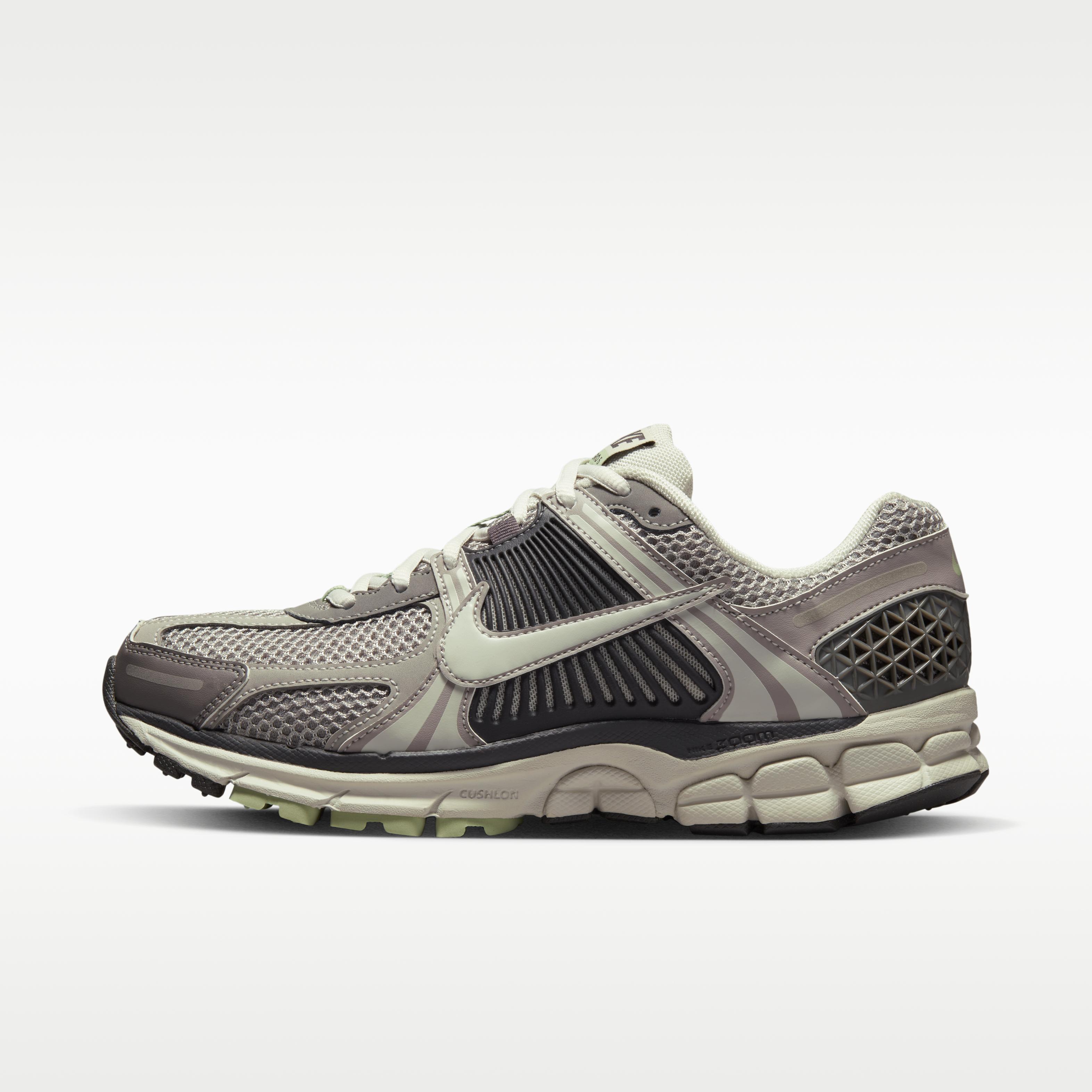 Nike Zoom Vomero 5 Cobblestone Flat Pewter (Женский) 39
Nike Zoom Vomero 5 Cobblestone Flat Pewter (Женский) 39