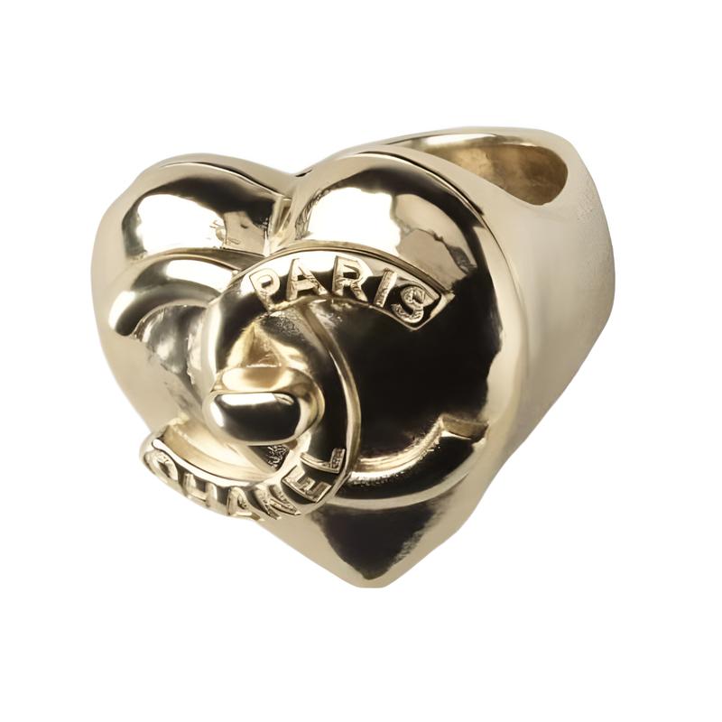 CHANEL love ring women s model золотий
CHANEL love ring women s model золотий