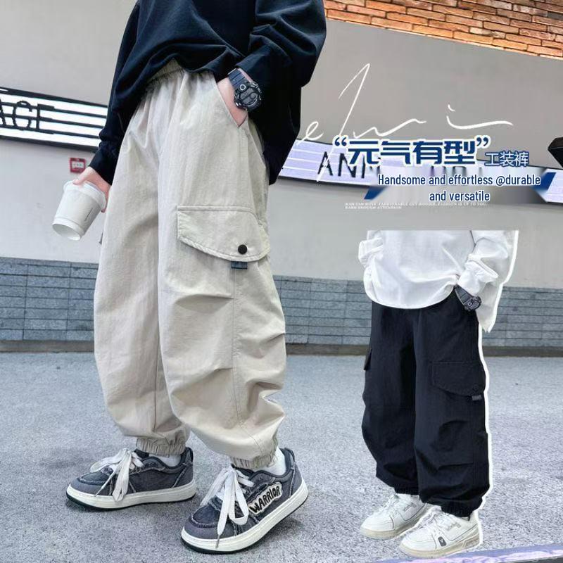 Spring Autumn 2025 Boys Cargo Pants: Stylish Solid Color with Letter Print, Loose Fit with Elastic Cuffs Height 165 cm
Spring Autumn 2025 Boys Cargo Pants: Stylish Solid Color with Letter Print, Loose Fit with Elastic Cuffs Height 165 cm