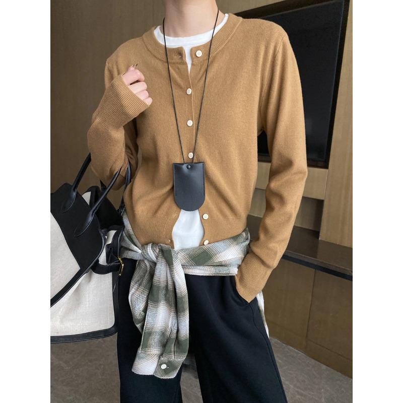 Sinan Warm Color Palette Round Neck Slim Fit Loose Knit Cardigan SN6689 One Size жёлтый
Sinan Warm Color Palette Round Neck Slim Fit Loose Knit Cardigan SN6689 One Size жёлтый