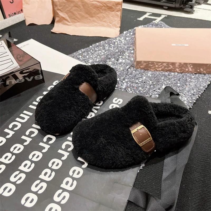 Модные простые шлепанцы на плоской подошве с мехом, женские, для улицы, 2025, новые, осенне-зимние, слипоны, модные хлопковые шлепанцы, корейский стиль 36 чёрный
Модные простые шлепанцы на плоской подошве с мехом, женские, для улицы, 2025, новые, осенне-зимние, слипоны, модные хлопковые шлепанцы, корейский стиль 36 чёрный