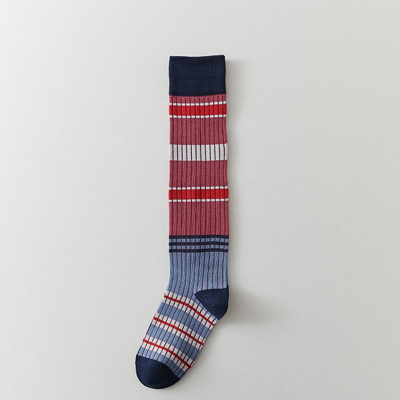 Осень и Зима Женские Чулки Повседневная Мода Полосатые Длинные Носки Чулки Женский Студенческий Стиль JK Девушки Гольфы Чулки One Size
Осень и Зима Женские Чулки Повседневная Мода Полосатые Длинные Носки Чулки Женский Студенческий Стиль JK Девушки Гольфы Чулки One Size