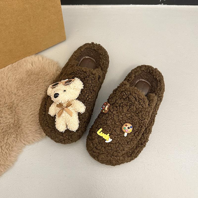 Popular fashion bow Mao Mao shoes outer wear 2025 autumn and winter new one-pedal Doudou shoes velvet cotton slippers 40 коричневый
Popular fashion bow Mao Mao shoes outer wear 2025 autumn and winter new one-pedal Doudou shoes velvet cotton slippers 40 коричневый