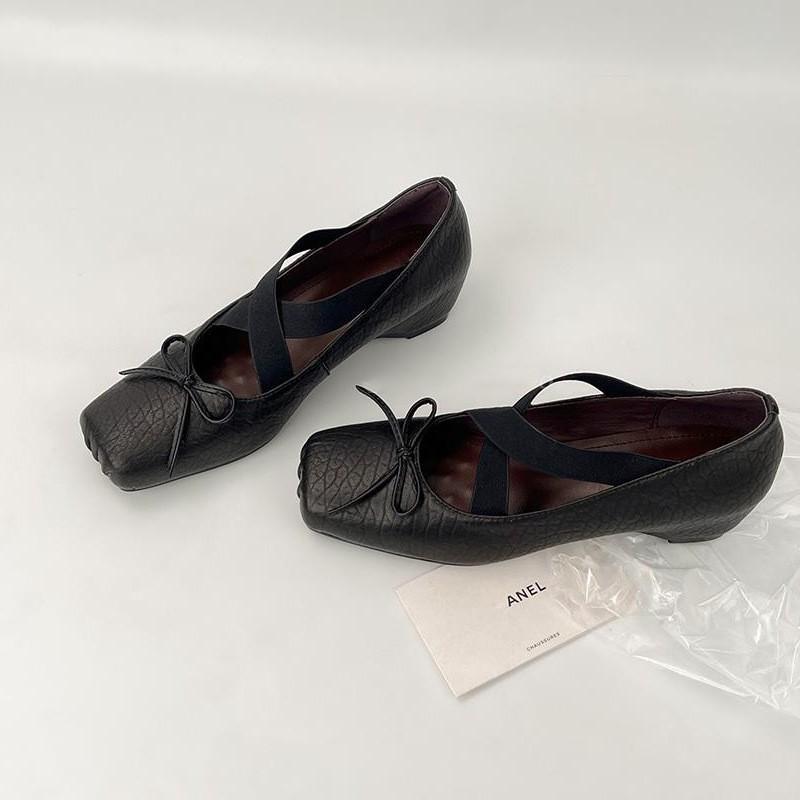 Версия из овчины~ балетки с внутренней высотой, увеличивающей рост, женские 2025 новые туфли-лодочки с бантом и носиком-пяточком, удобные Мэри Джейн 40
Версия из овчины~ балетки с внутренней высотой, увеличивающей рост, женские 2025 новые туфли-лодочки с бантом и носиком-пяточком, удобные Мэри Джейн 40