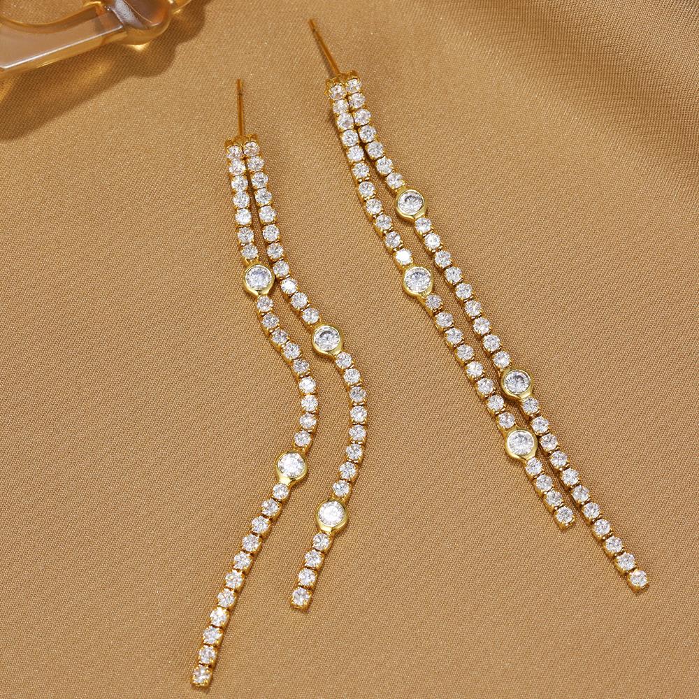 Trendy Long Tassel Earrings Gold Plated Cubic Zirconia Dangle Drop Earring Women Fashion Zircon Luxury Wedding Party Girl Gift золотий
Trendy Long Tassel Earrings Gold Plated Cubic Zirconia Dangle Drop Earring Women Fashion Zircon Luxury Wedding Party Girl Gift золотий