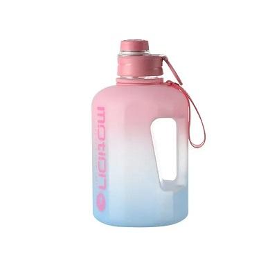 2.2L Large Capacity Sports Water Bottle Outdoor Fitness Kettle Gradient Plastic Students Portable Big Ton Ton Barrel Bar Tool 2.2l рожевий
2.2L Large Capacity Sports Water Bottle Outdoor Fitness Kettle Gradient Plastic Students Portable Big Ton Ton Barrel Bar Tool 2.2l рожевий