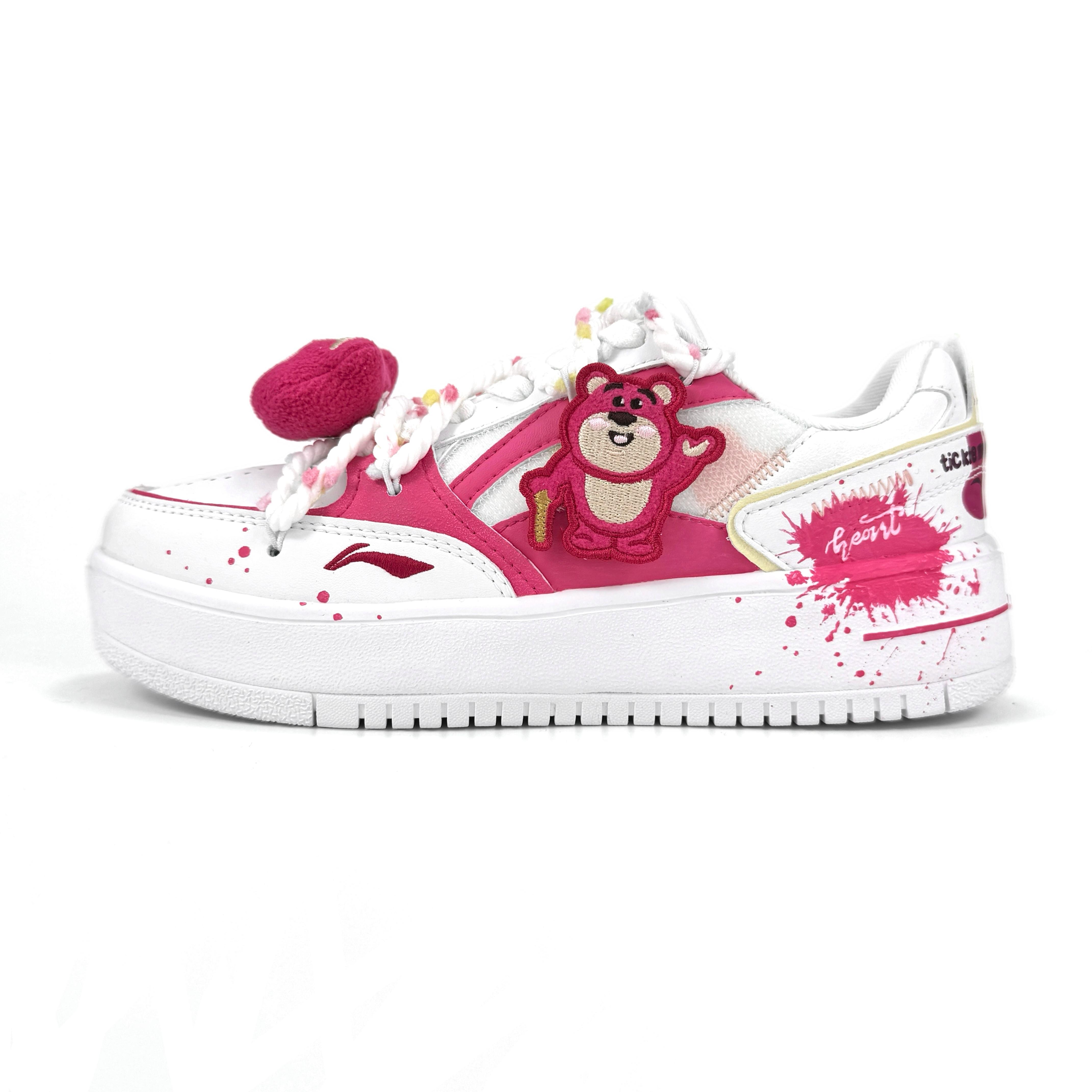 Li Ning LiNing X Disney Нескользящие, Износостойкие, Дышащие Низкие Скейтбордические Кроссовки Женские Белый Розовый AGCT382-1(Команда405-) 40
Li Ning LiNing X Disney Нескользящие, Износостойкие, Дышащие Низкие Скейтбордические Кроссовки Женские Белый Розовый AGCT382-1(Команда405-) 40