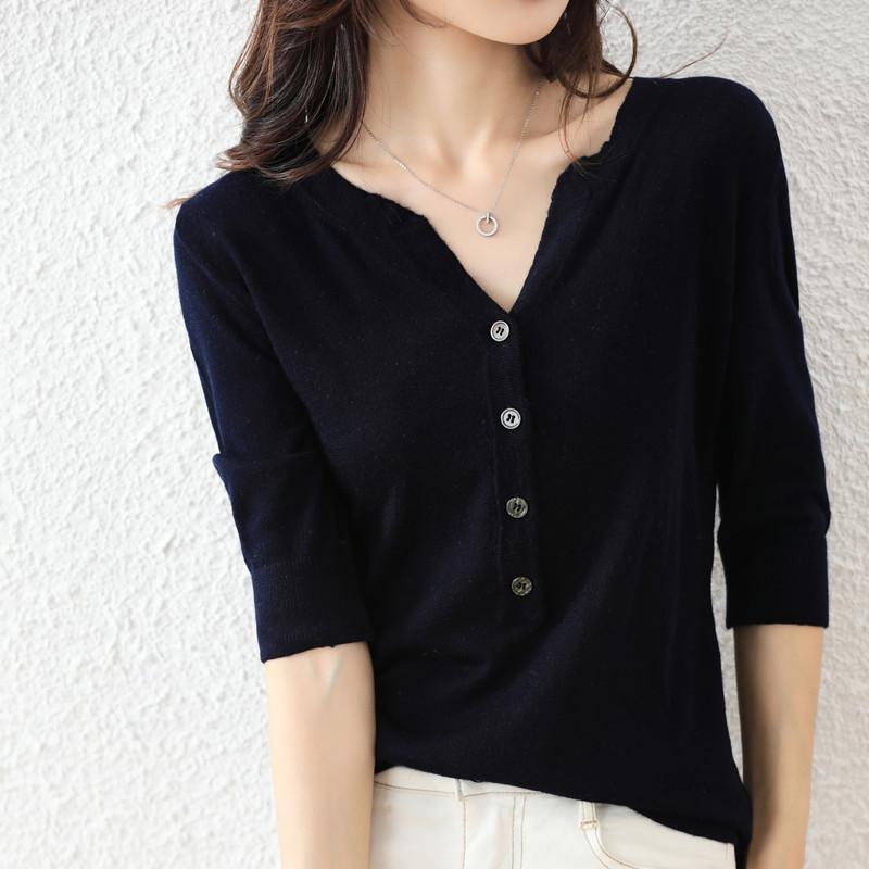 Тонкий свитер с круглым вырезом для женщин, с рукавом средней длины, новый летний, французский, легкая роскошь, однотонный, свободный, омолаживающий, модный топ XL
Тонкий свитер с круглым вырезом для женщин, с рукавом средней длины, новый летний, французский, легкая роскошь, однотонный, свободный, омолаживающий, модный топ XL