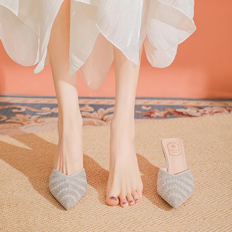 Full diamond satin bag head half slippers feminine simple temperament light mouth thin heel not tired high heel sandals 39 червоний
Full diamond satin bag head half slippers feminine simple temperament light mouth thin heel not tired high heel sandals 39 червоний