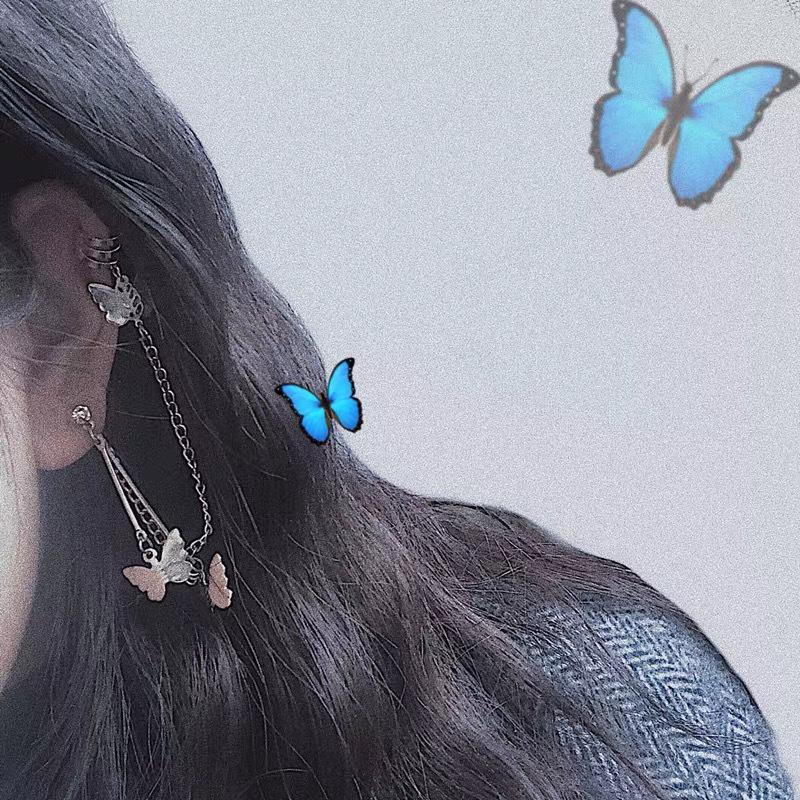 Korean Internet Celebrity Style: Ins Girlish Cool Fairy Butterfly Earrings & Ear Cuff Butterfly stud + ear clip (single)
Korean Internet Celebrity Style: Ins Girlish Cool Fairy Butterfly Earrings & Ear Cuff Butterfly stud + ear clip (single)