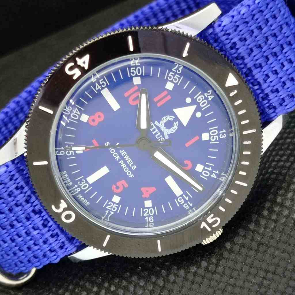REFURBISHED MENS SWISS TITUS 40MM TURNABLE BEZEL BLUE DIAL WATCH a303290-2 R1013-000a303290
REFURBISHED MENS SWISS TITUS 40MM TURNABLE BEZEL BLUE DIAL WATCH a303290-2 R1013-000a303290