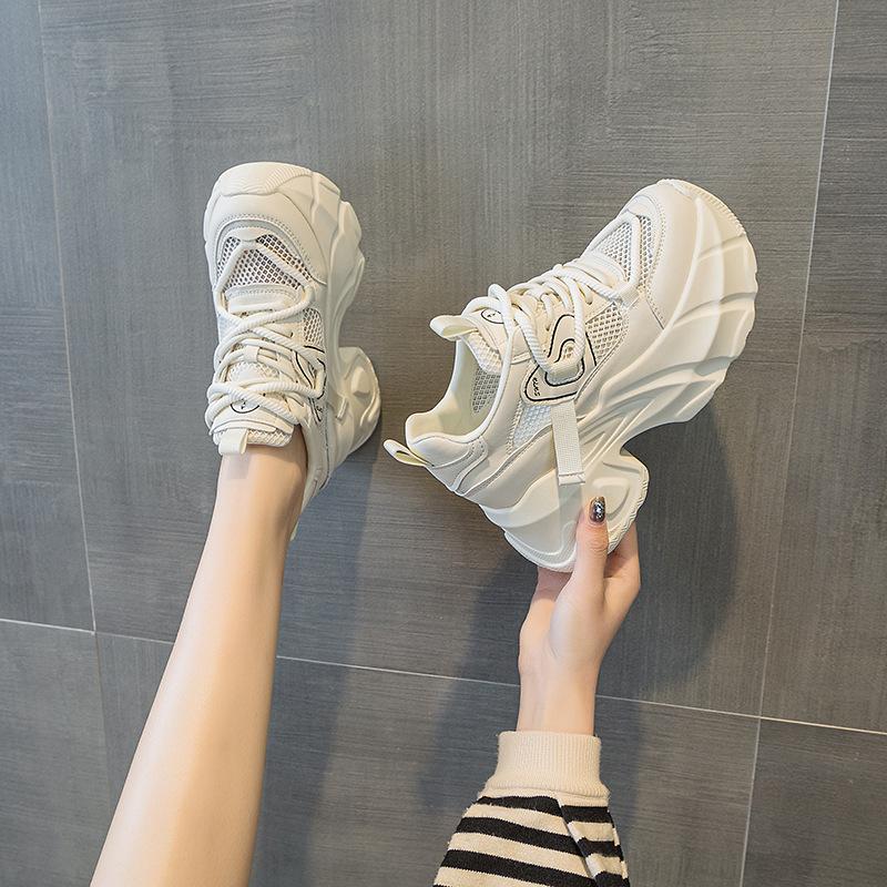 Кроссовки папы 2025 лето новые на толстой подошве с внутренней высотой 9 см звезда такие же сетчатые универсальные модные стиль шнуровка женские туфли 40
Кроссовки папы 2025 лето новые на толстой подошве с внутренней высотой 9 см звезда такие же сетчатые универсальные модные стиль шнуровка женские туфли 40