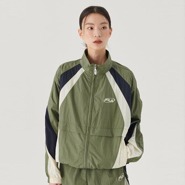 Ветровка Fila Crinkle с однослойной цветовой блочной панелью и вентиляцией GREIYSHKHAKI/095
Ветровка Fila Crinkle с однослойной цветовой блочной панелью и вентиляцией GREIYSHKHAKI/095