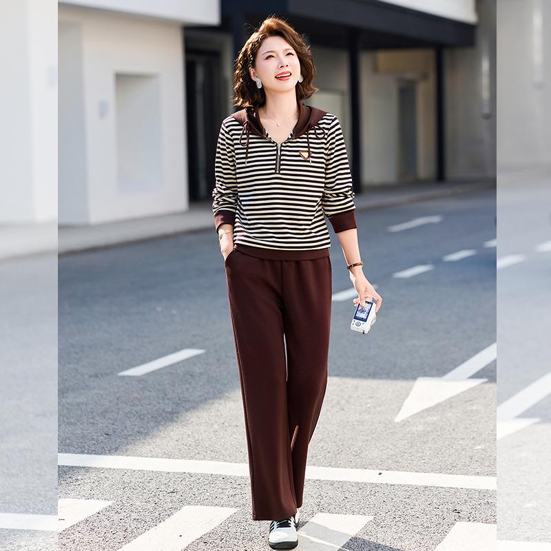 Elegant Spring Sportswear Set: 2026 New Style Long-Sleeved Top & Two-Piece for Middle-Aged and Elderly Women 3XL (120-135 jin)
Elegant Spring Sportswear Set: 2026 New Style Long-Sleeved Top & Two-Piece for Middle-Aged and Elderly Women 3XL (120-135 jin)
