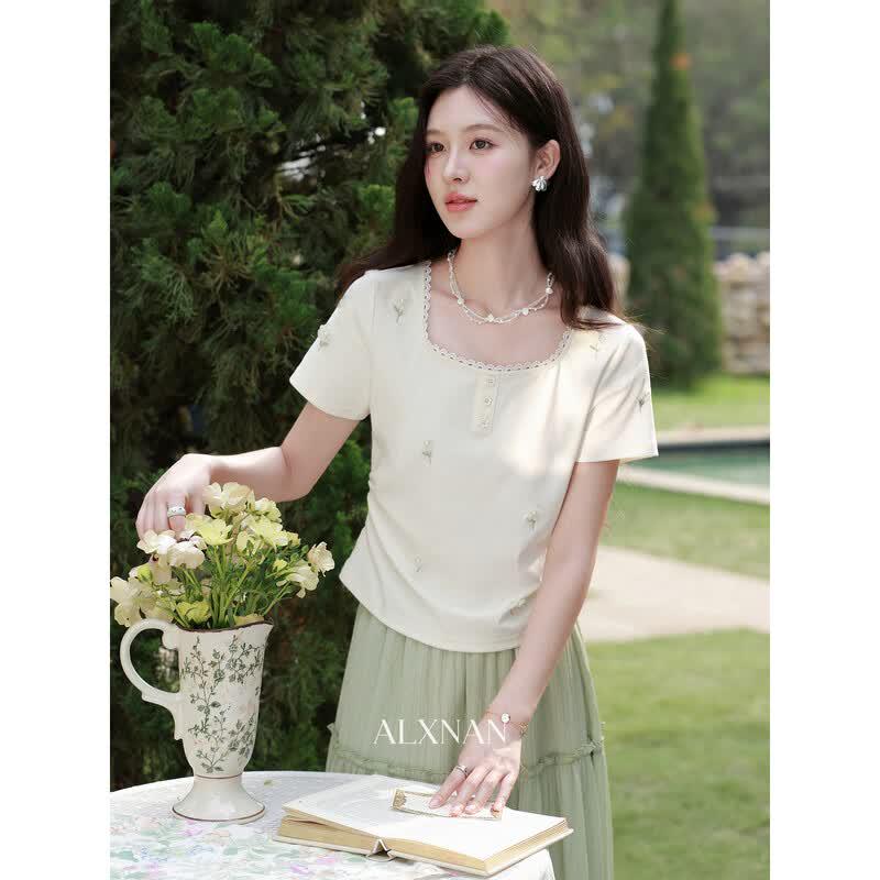 Women s 3D Floral Slim Fit Short Sleeve T-shirt L
Women s 3D Floral Slim Fit Short Sleeve T-shirt L