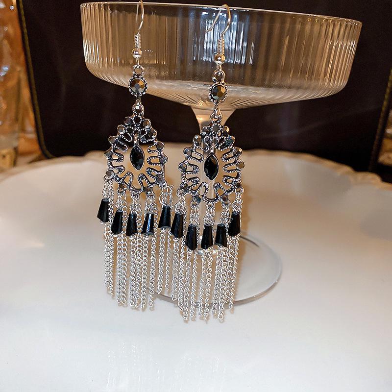 Срібна голка Вінтажні сережки-пусети у формі серця з чорним цирконом та метеликом Жіноча мода Високоякісна розкішна біжутерія
Срібна голка Вінтажні сережки-пусети у формі серця з чорним цирконом та метеликом Жіноча мода Високоякісна розкішна біжутерія