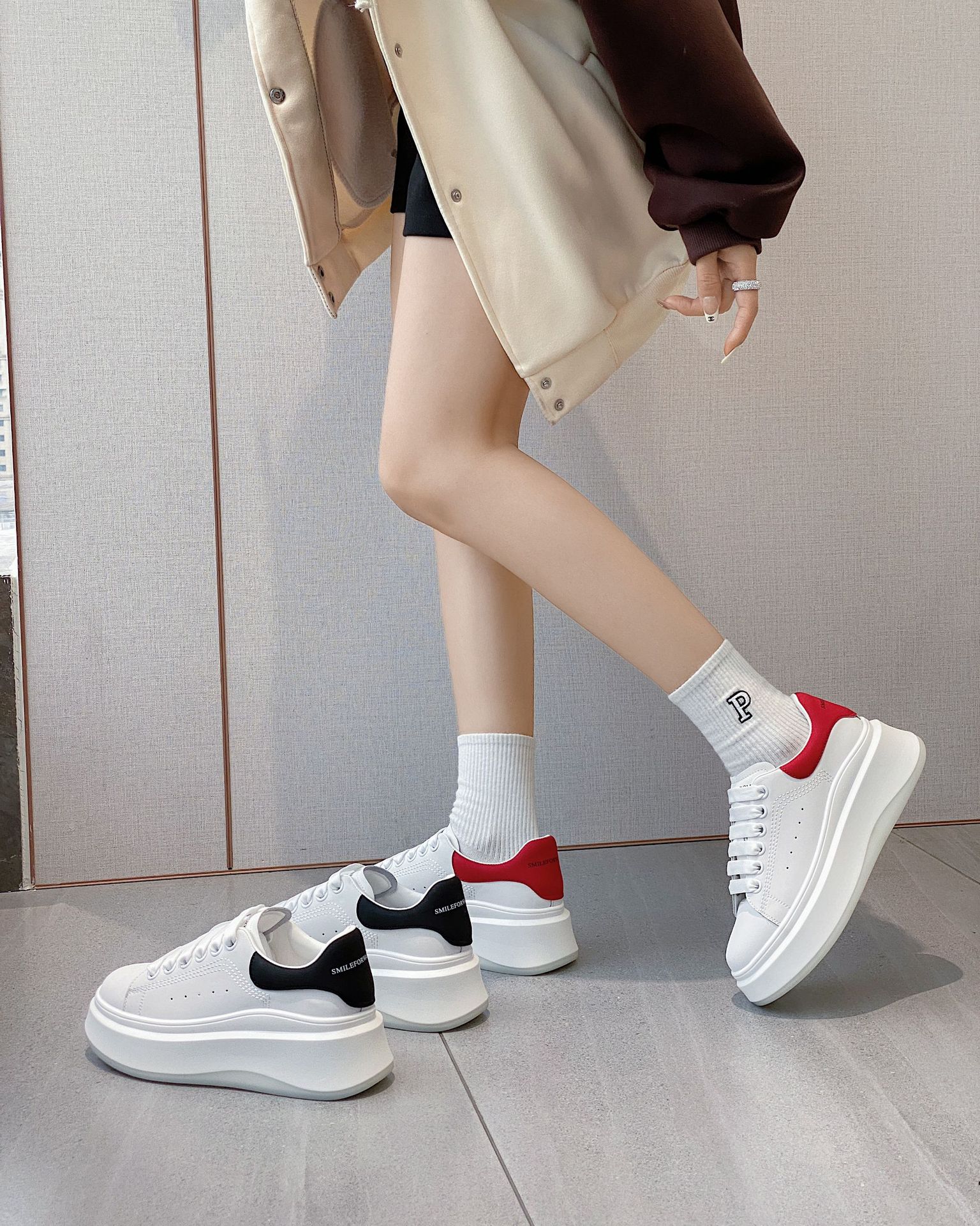 Leather White Shoes Women s Spring New Stylish Height Increasing All-Match Super Hot Low Top Sports Board Shoes Women s Shoes
Leather White Shoes Women s Spring New Stylish Height Increasing All-Match Super Hot Low Top Sports Board Shoes Women s Shoes